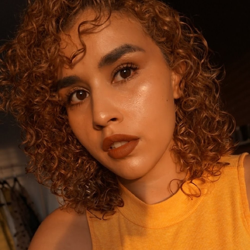 Meet your Posher, Desiree